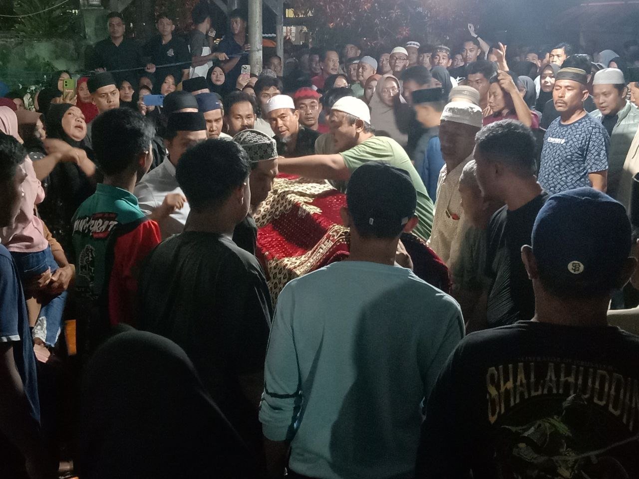 aras-tarika-meninggal-dunia-10