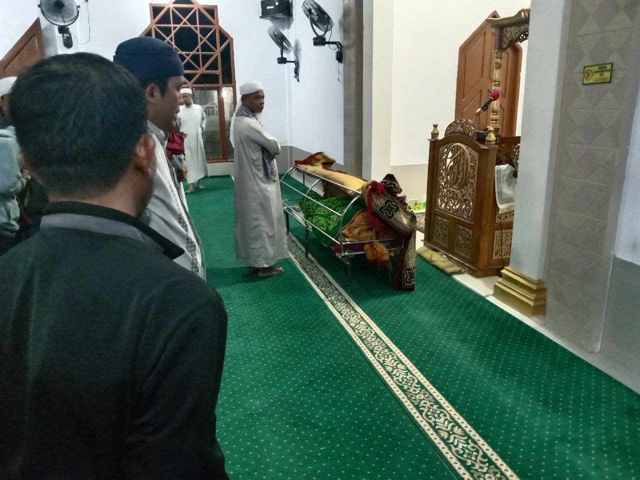 aras-tarika-meninggal-dunia-12
