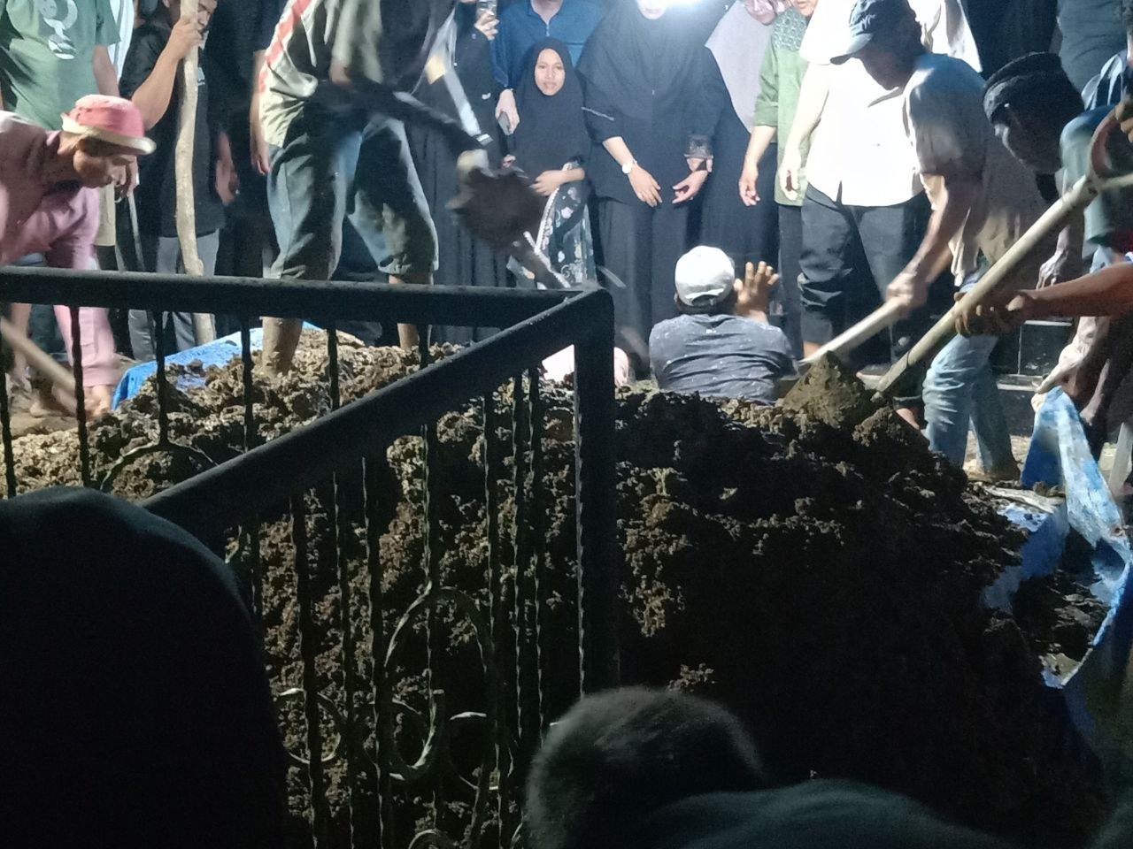 aras-tarika-meninggal-dunia-21