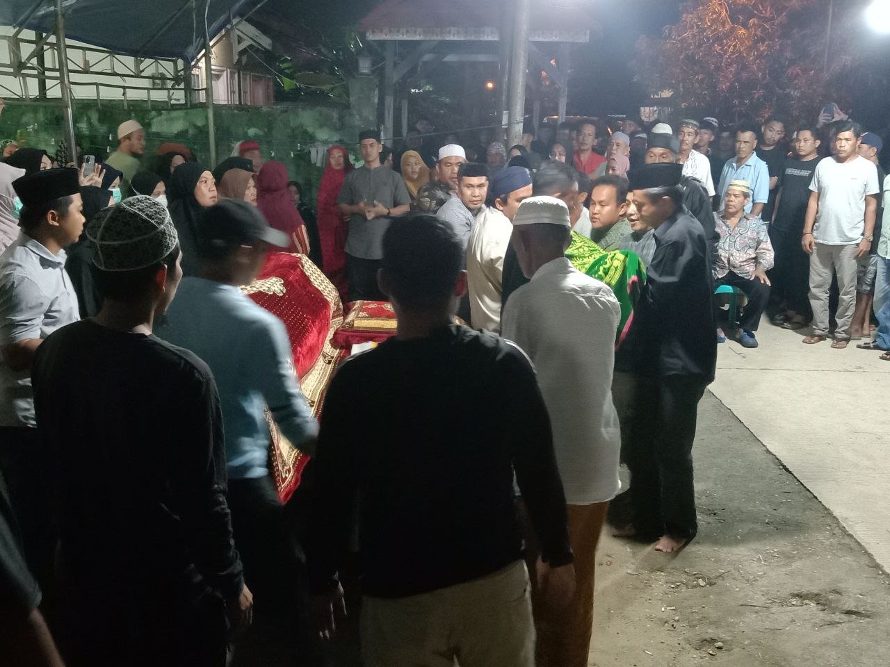 aras-tarika-meninggal-dunia-8