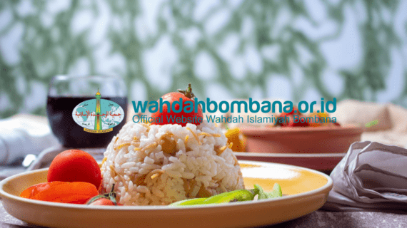 Buka Puasa Pertama Bulan Suci Ramadan 1446 Hijriyah, Antara Bahagia dan Sedih