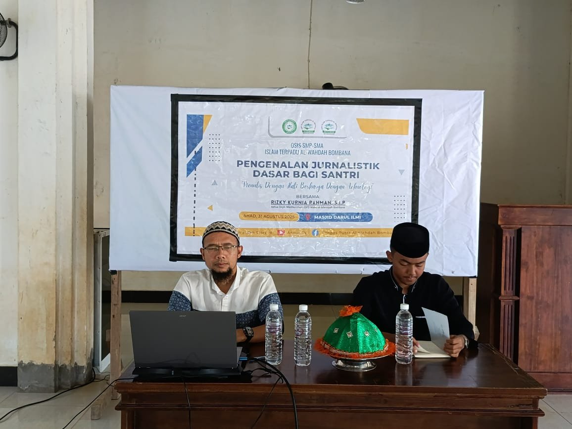 pengenalan-jurnalistik-santri-ponpes-al-wahdah-bombana-putra-4