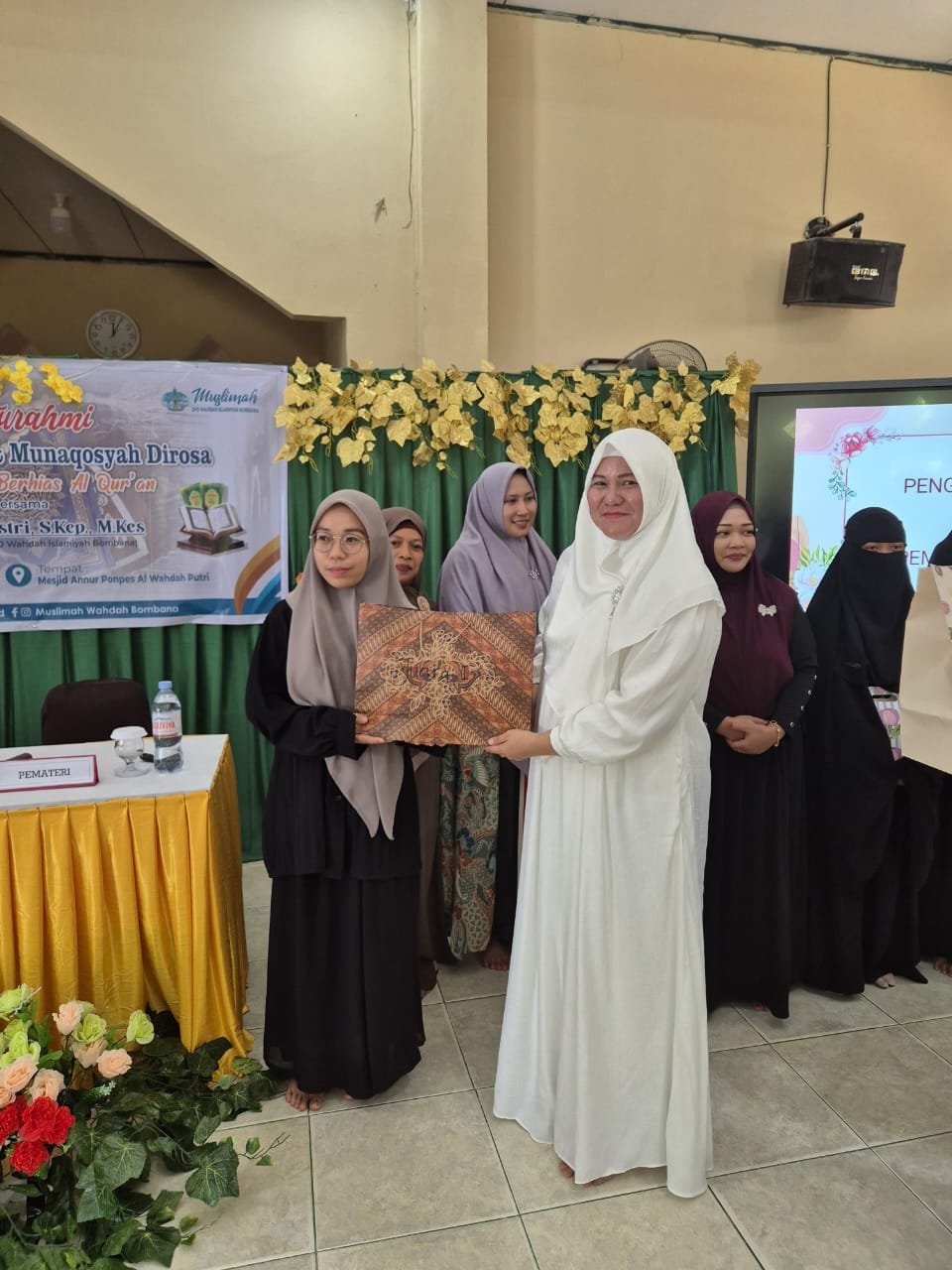 ibu-wakil-bupati-bombana-4