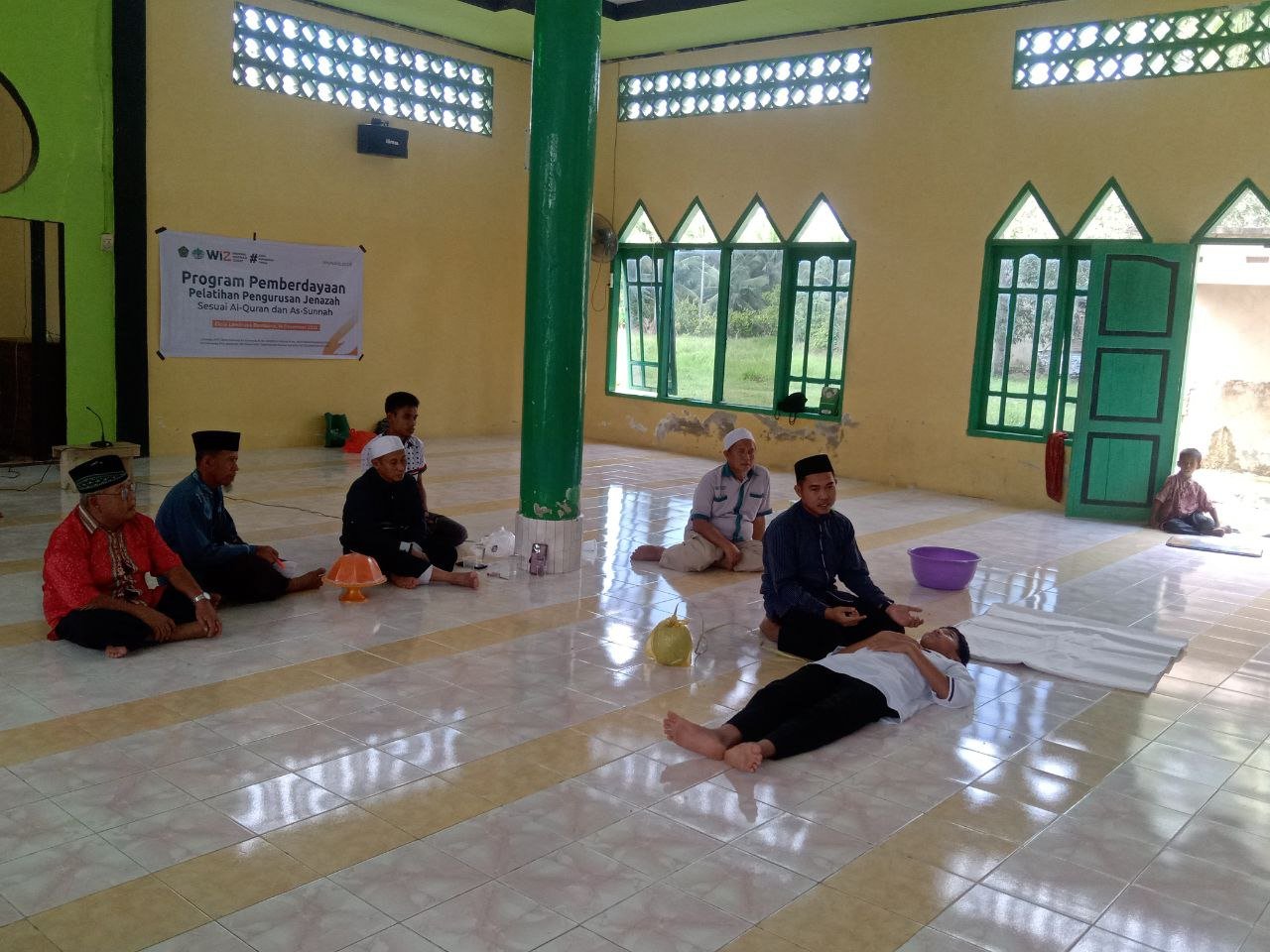 pelatihan-pengurusan-jenazah-wiz-gerai-bombana-dpd-wahdah-islamiyah-bombana-desa-lawatuea-kecamatan-poleang-utara-6