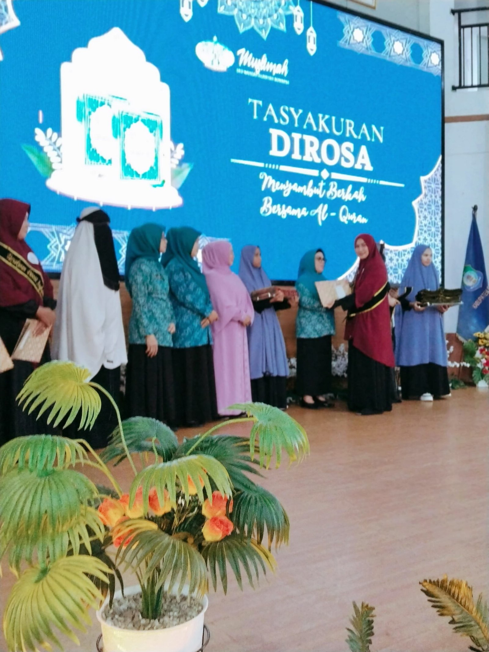 tasyakuran-dirosa-muslimah-dpd-wi-bombana-5